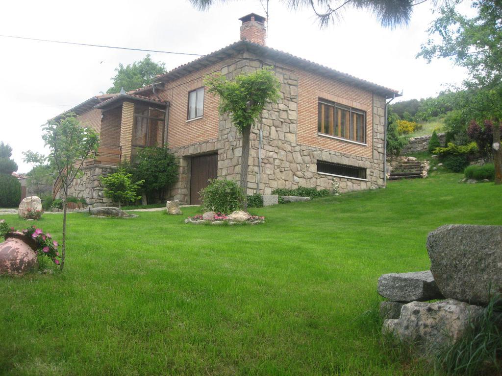 Villa La Ladera Hoyos del Espino Habitación foto