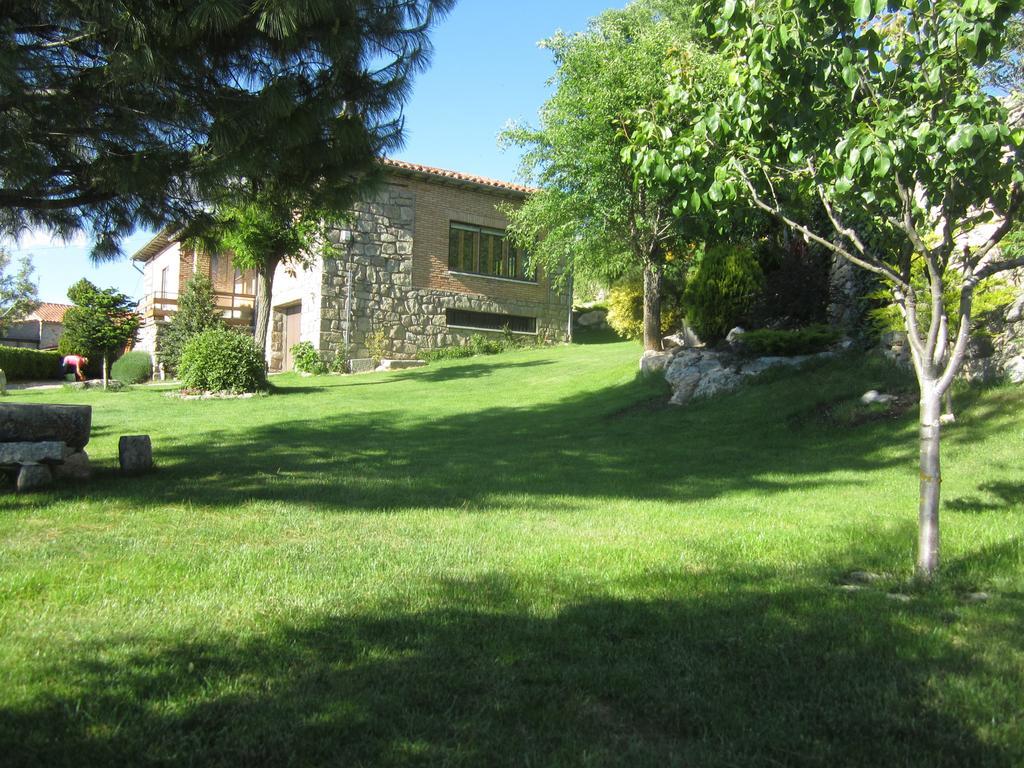 Villa La Ladera Hoyos del Espino Habitación foto